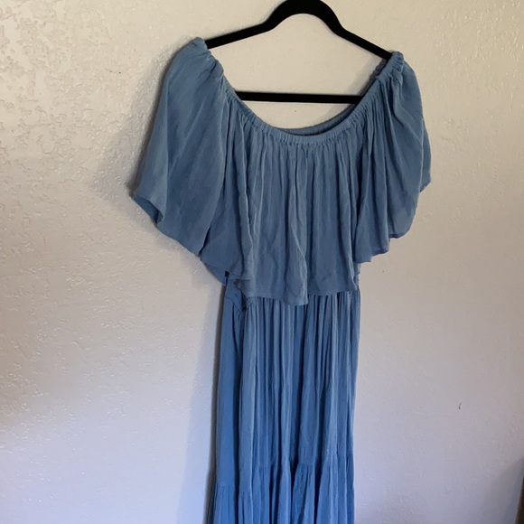 Elan Off the Shoulder Dress - Picture 3 of 4